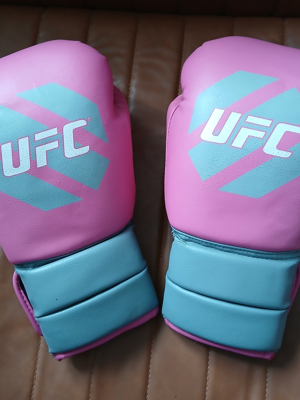 UFC Women's Boxing Fighting Gloves - Pink & Gray - Adjustable Wrist - EUC